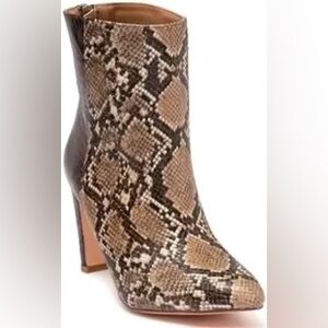 NWOT DV by Dolce Vita Snakeskin Heeled Boots - Black and Brown